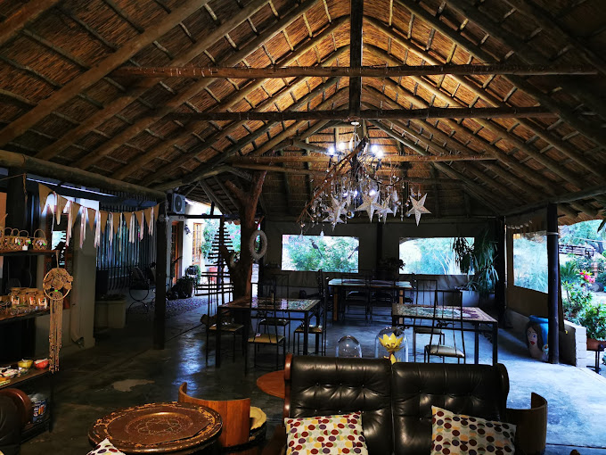 Lodge Accommodation in Keimoes - Kokerboom Lodge