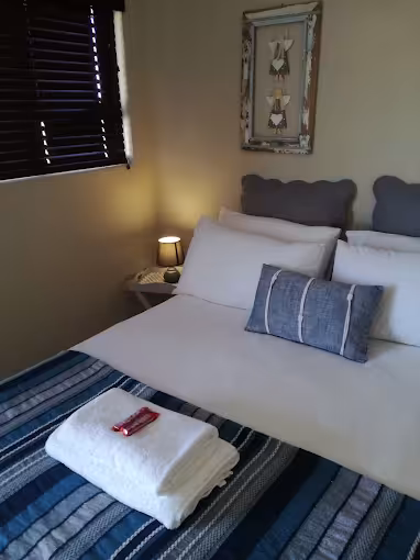 Self-Catering Guest House in Keimoes - Elim Guest House & Venue